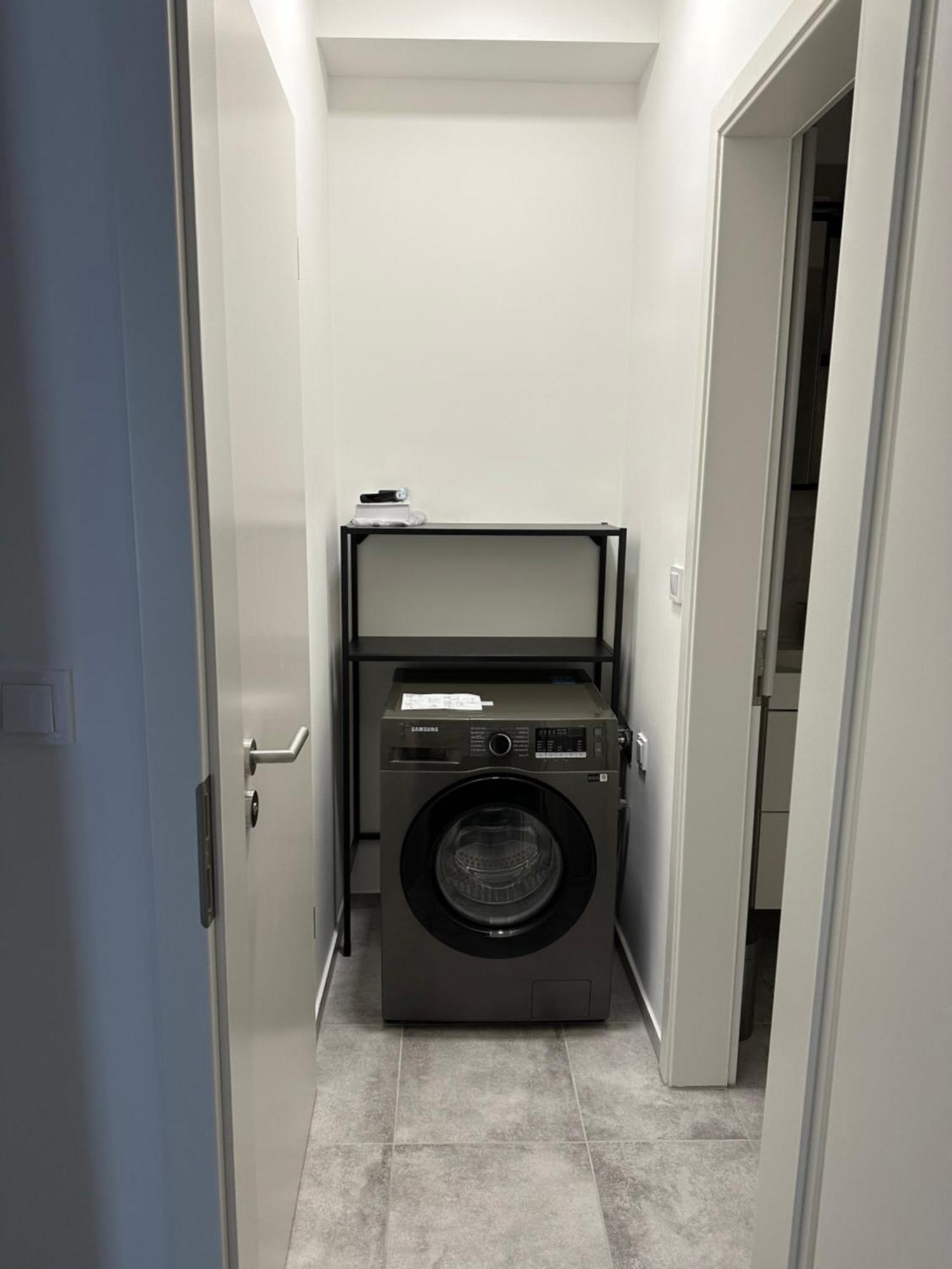 Waterfront Free Private Parking Apartament